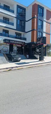 Chaplin Pet Shop