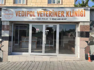Vedipol Veteriner Kliniği - Vet.Hek. Menekşe POLAT