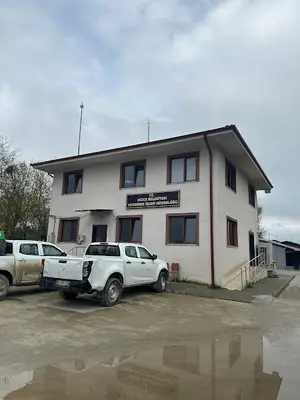 Tezel hayvan çiftliģi fotoğrafı