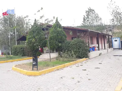 İzmir Büyükşehir Belediye Işıkkent Köpek Bakım Evi fotoğrafı